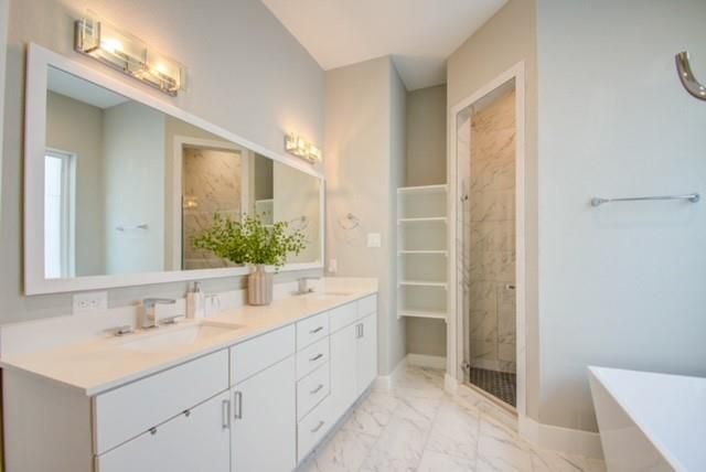 8411 Hempstead Road G, Houston, TX 77008
