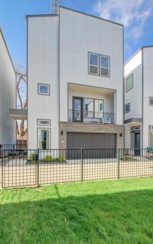8411 Hempstead Road G, Houston, TX 77008