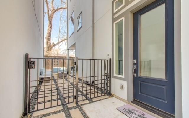 8411 Hempstead Road G, Houston, TX 77008