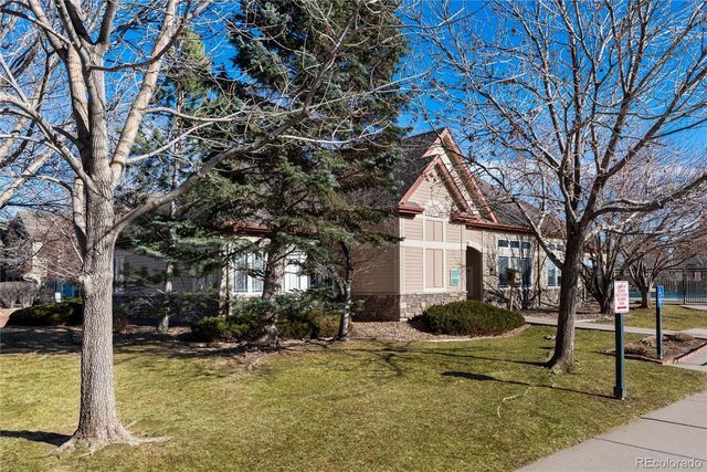 8465 S Holland Way 202, Littleton, CO 80128