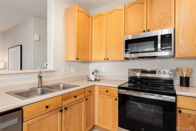 8465 S Holland Way 202, Littleton, CO 80128