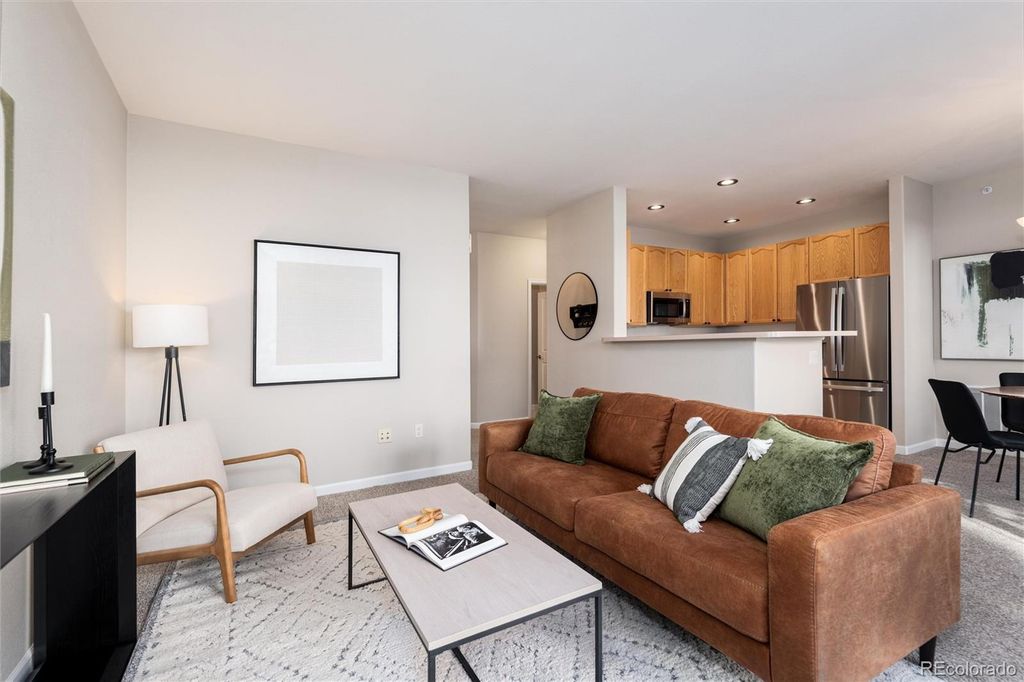 8465 S Holland Way 202, Littleton, CO 80128