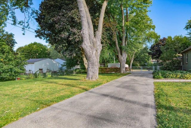 413 Nichols Road, Monona, WI 53716