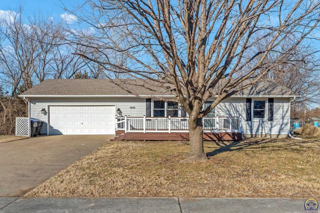 1606 SE 37th ST, Topeka, KS 66605