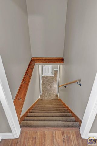 1606 SE 37th ST, Topeka, KS 66605