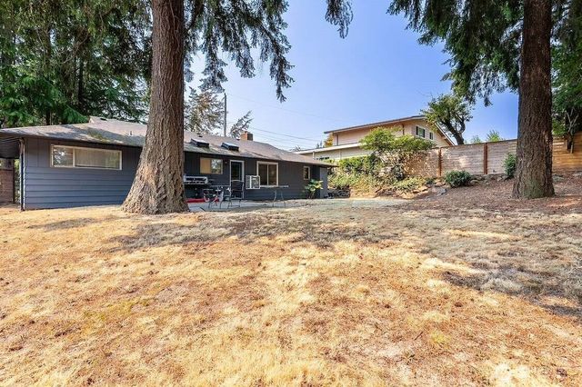 10750 61st Avenue S, Seattle, WA 98178