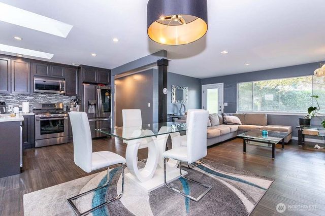 10750 61st Avenue S, Seattle, WA 98178