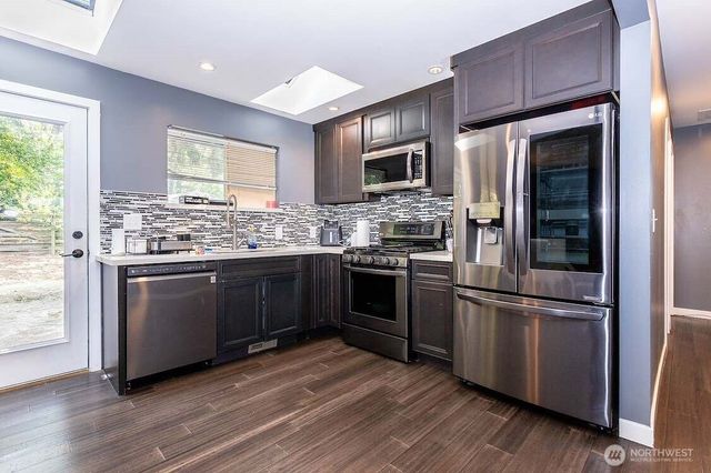 10750 61st Avenue S, Seattle, WA 98178