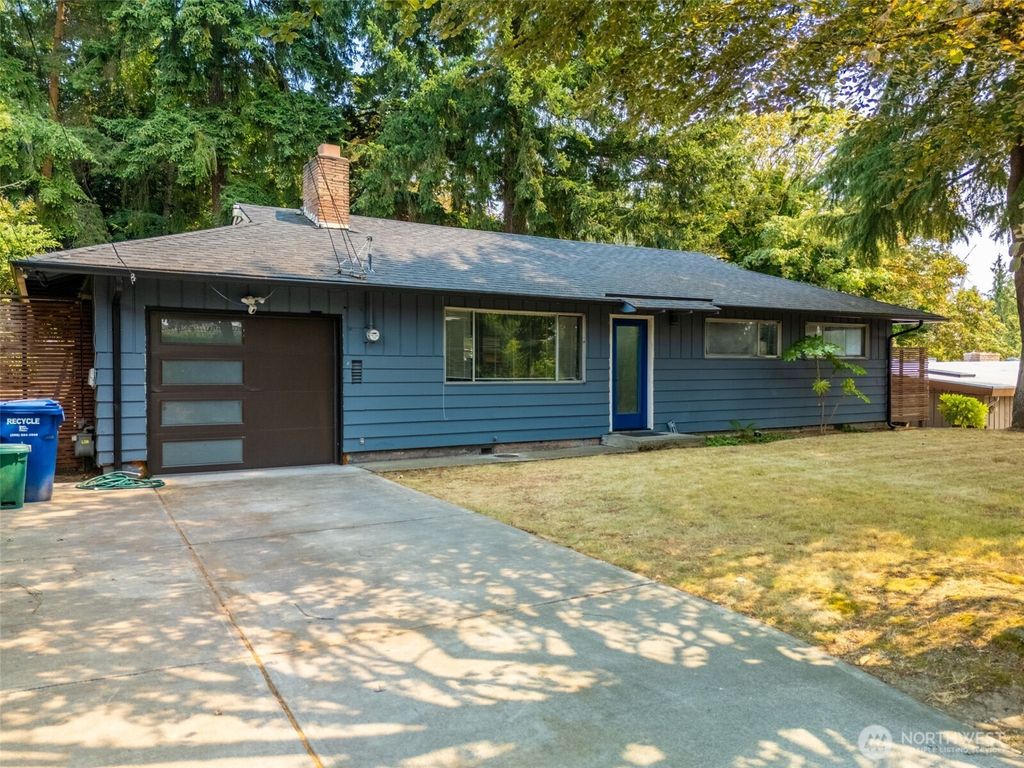 10750 61st Avenue S, Seattle, WA 98178