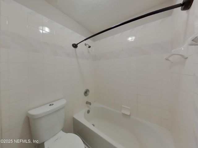 838 POYDRAS Lane W, Jacksonville, FL 32218