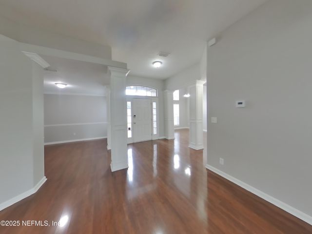 838 POYDRAS Lane W, Jacksonville, FL 32218