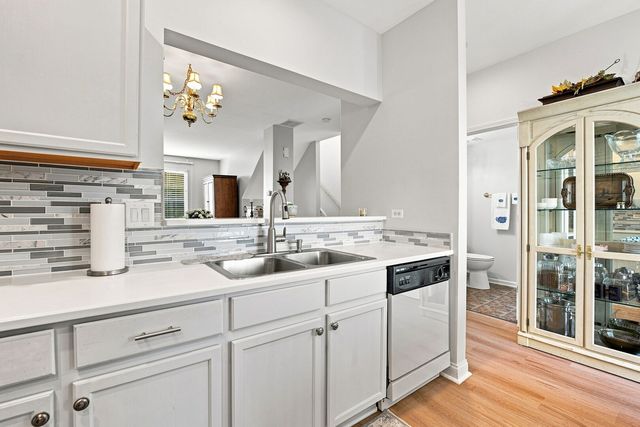 3457 Ravinia Circle, Aurora, IL 60504