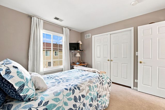 3457 Ravinia Circle, Aurora, IL 60504