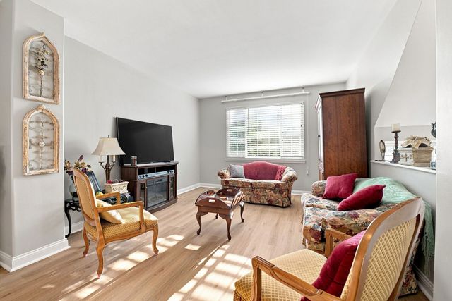 3457 Ravinia Circle, Aurora, IL 60504