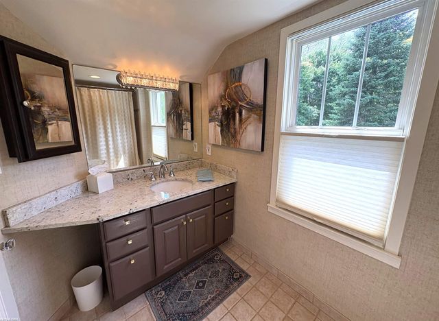 3841 Covert Road, Waterford Twp, MI 48328