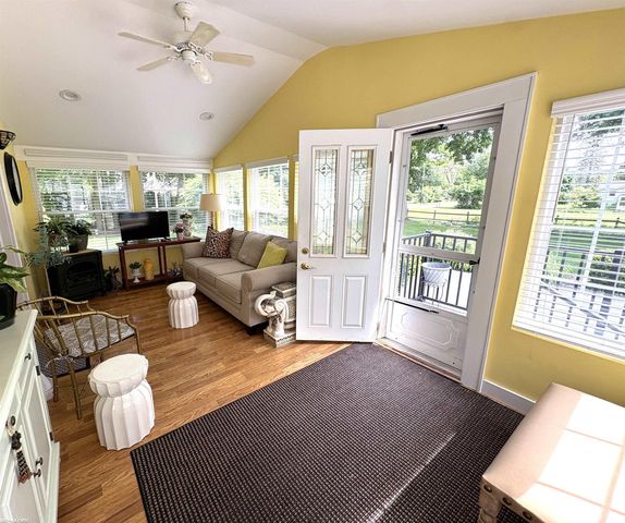 3841 Covert Road, Waterford Twp, MI 48328