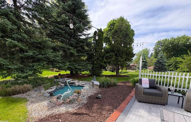 3841 Covert Road, Waterford Twp, MI 48328