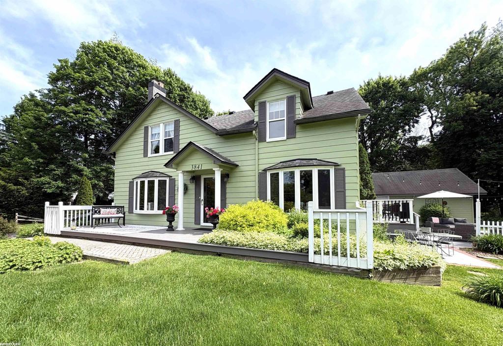 3841 Covert Road, Waterford Twp, MI 48328