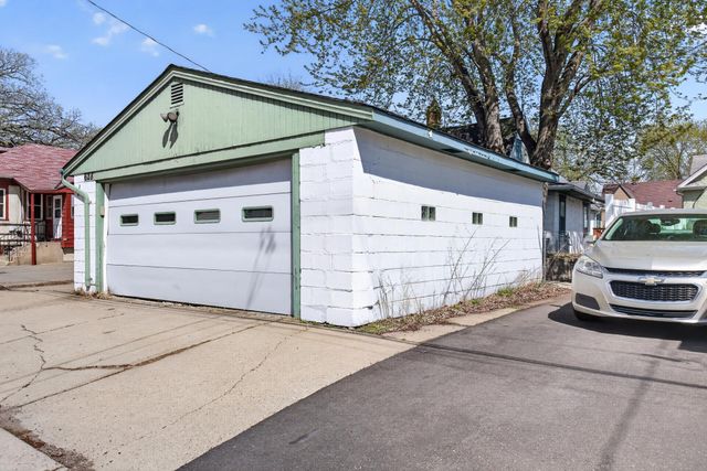 628 1st Avenue S, South Saint Paul, MN 55075