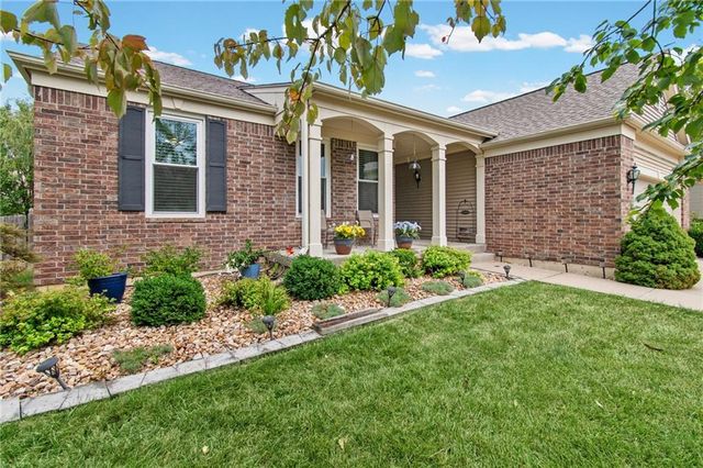 7905 N Lister Avenue, Kansas City, MO 64119