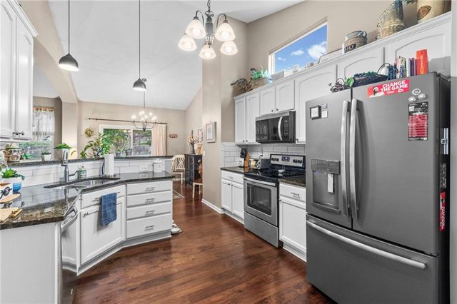 7905 N Lister Avenue, Kansas City, MO 64119