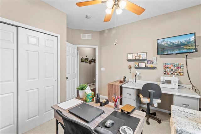 7905 N Lister Avenue, Kansas City, MO 64119
