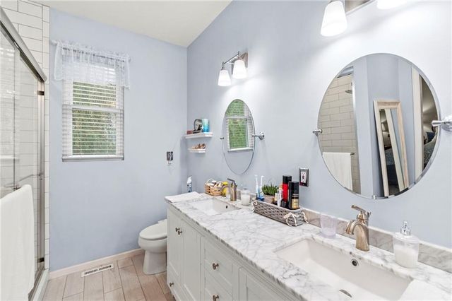 7905 N Lister Avenue, Kansas City, MO 64119