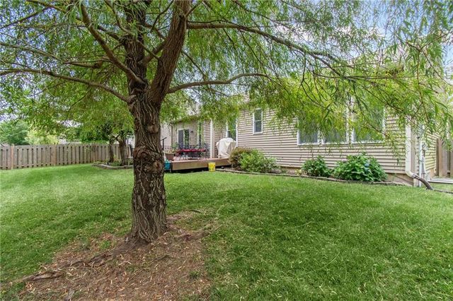7905 N Lister Avenue, Kansas City, MO 64119