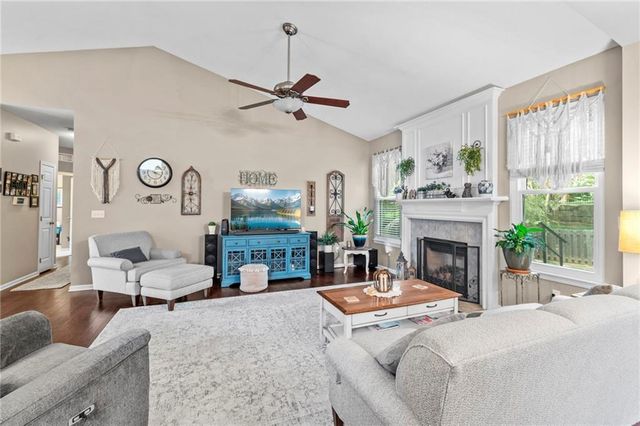 7905 N Lister Avenue, Kansas City, MO 64119