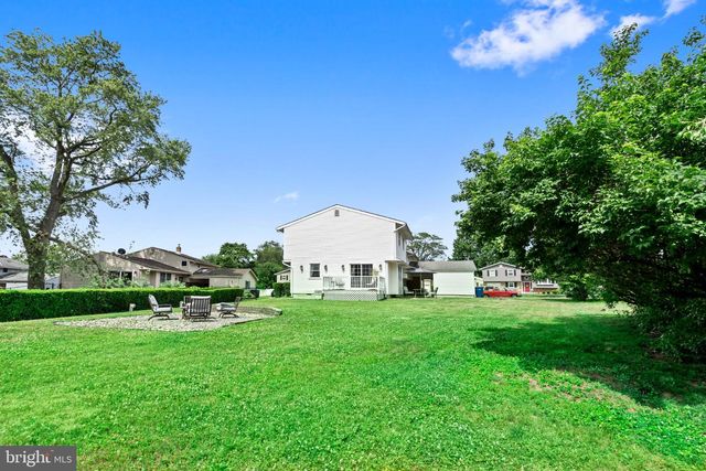 2404 ARDEN RD, Cinnaminson, NJ 08077