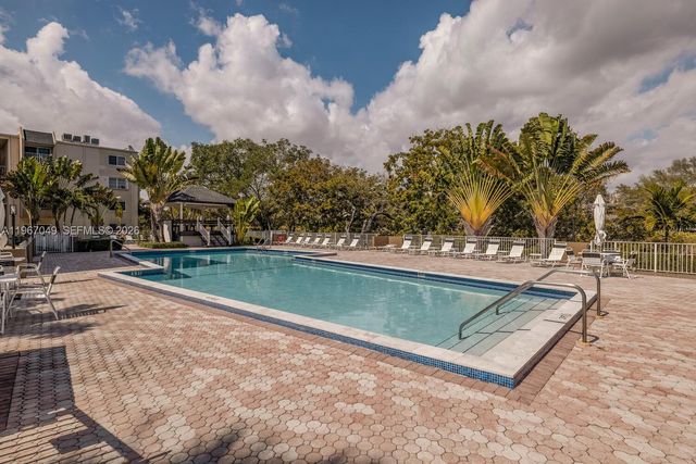 7785 SW 86th St E-119, Miami, FL 33143