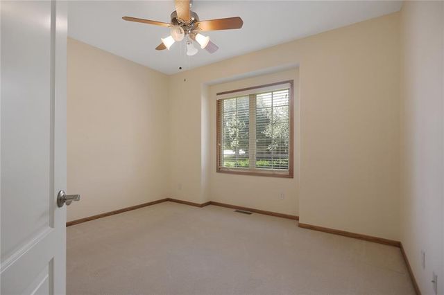 413 SE Stillwater Drive, Lee's Summit, MO 64063