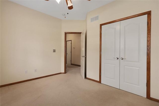413 SE Stillwater Drive, Lee's Summit, MO 64063