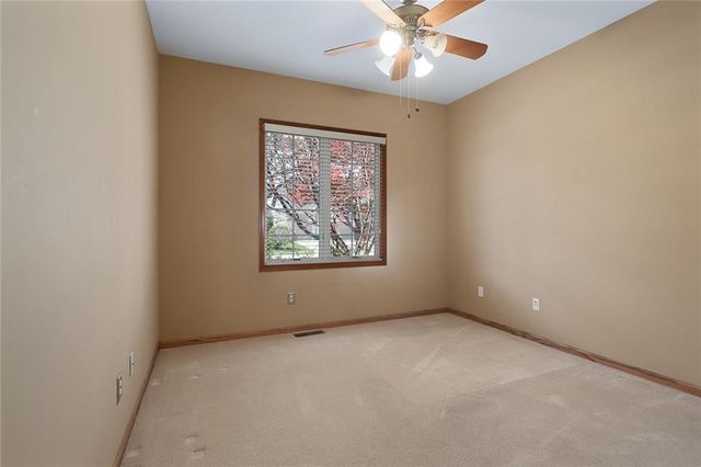 413 SE Stillwater Drive, Lee's Summit, MO 64063