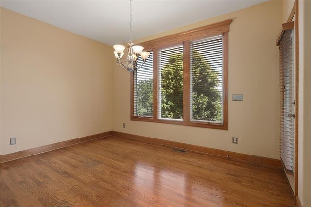 413 SE Stillwater Drive, Lee's Summit, MO 64063