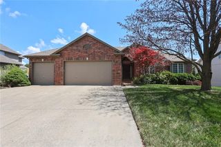 413 SE Stillwater Drive, Lee's Summit, MO 64063