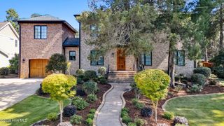 555 NE Broad Street, Southern Pines, NC 28387