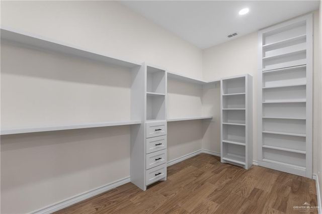 602 E Kelly Avenue, Pharr, TX 78577