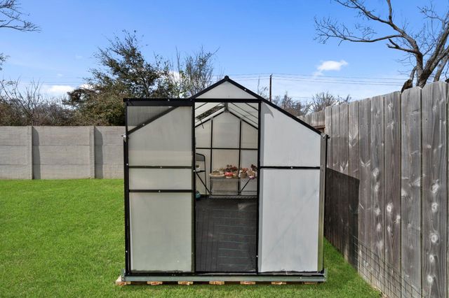 8631 Bar Harbor Drive, Baytown, TX 77521