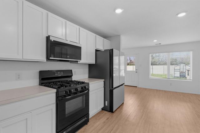 8631 Bar Harbor Drive, Baytown, TX 77521