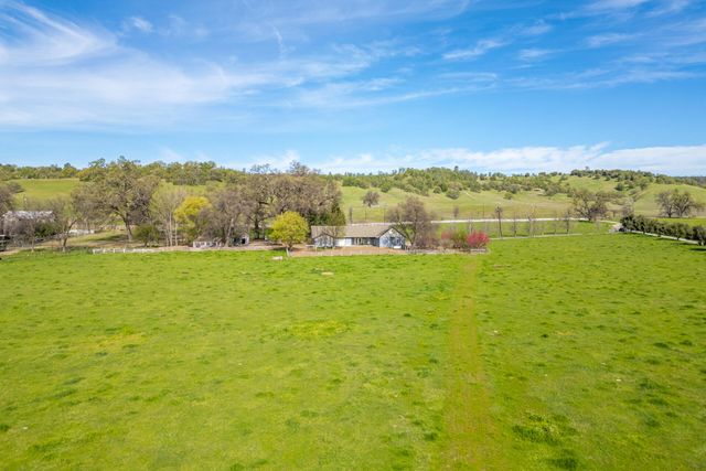 11847 Oak Run Road, Oak Run, CA 96069