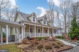 3900 WATER FRONT CT, Bumpass, VA 23024