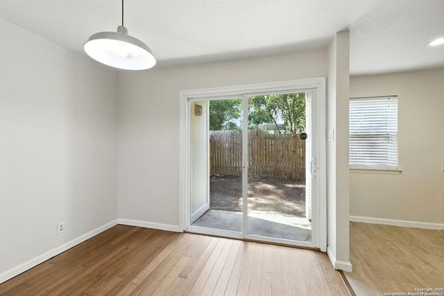 100 Lorenz Rd Apt 1502, San Antonio, TX 78209