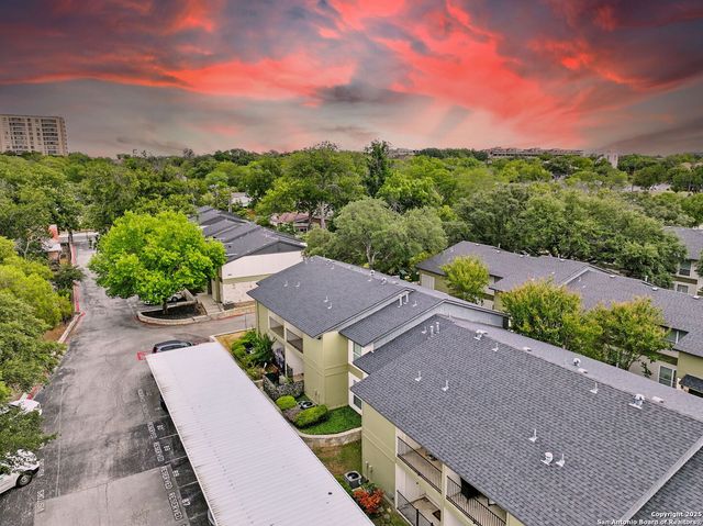 100 Lorenz Rd Apt 1502, San Antonio, TX 78209
