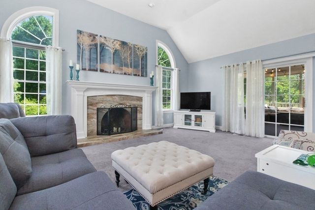 307 Chestnut Street, Hudson, MA 01749