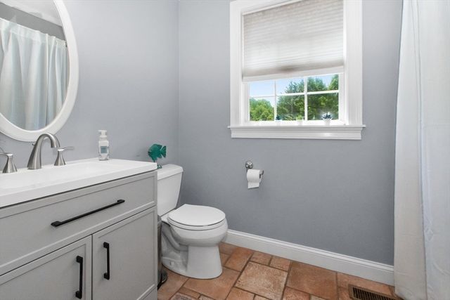 307 Chestnut Street, Hudson, MA 01749