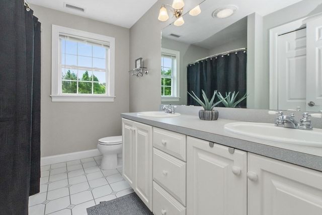 307 Chestnut Street, Hudson, MA 01749