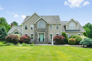 307 Chestnut Street, Hudson, MA 01749
