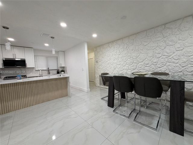 4700 NW 1st Court, Plantation, FL 33317