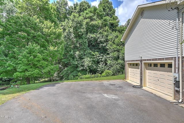 26 Heros Way, Jonesborough, TN 37659